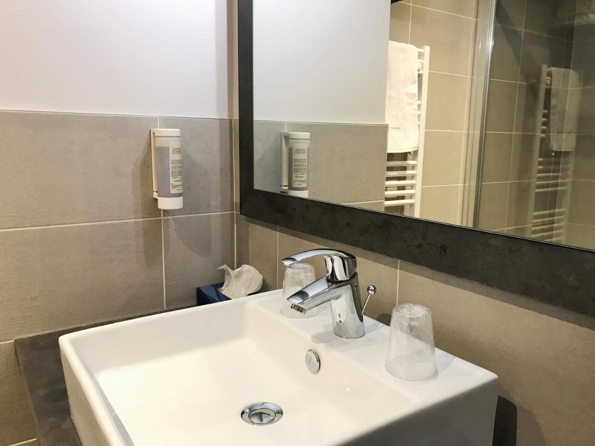 Hotel Full Colors Craponne المظهر الخارجي الصورة
